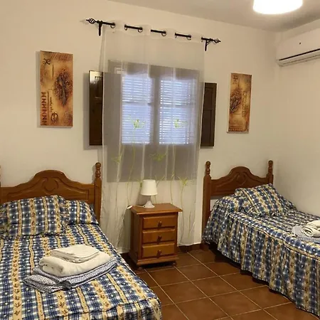 Olivar El Pino Holiday home Ronda